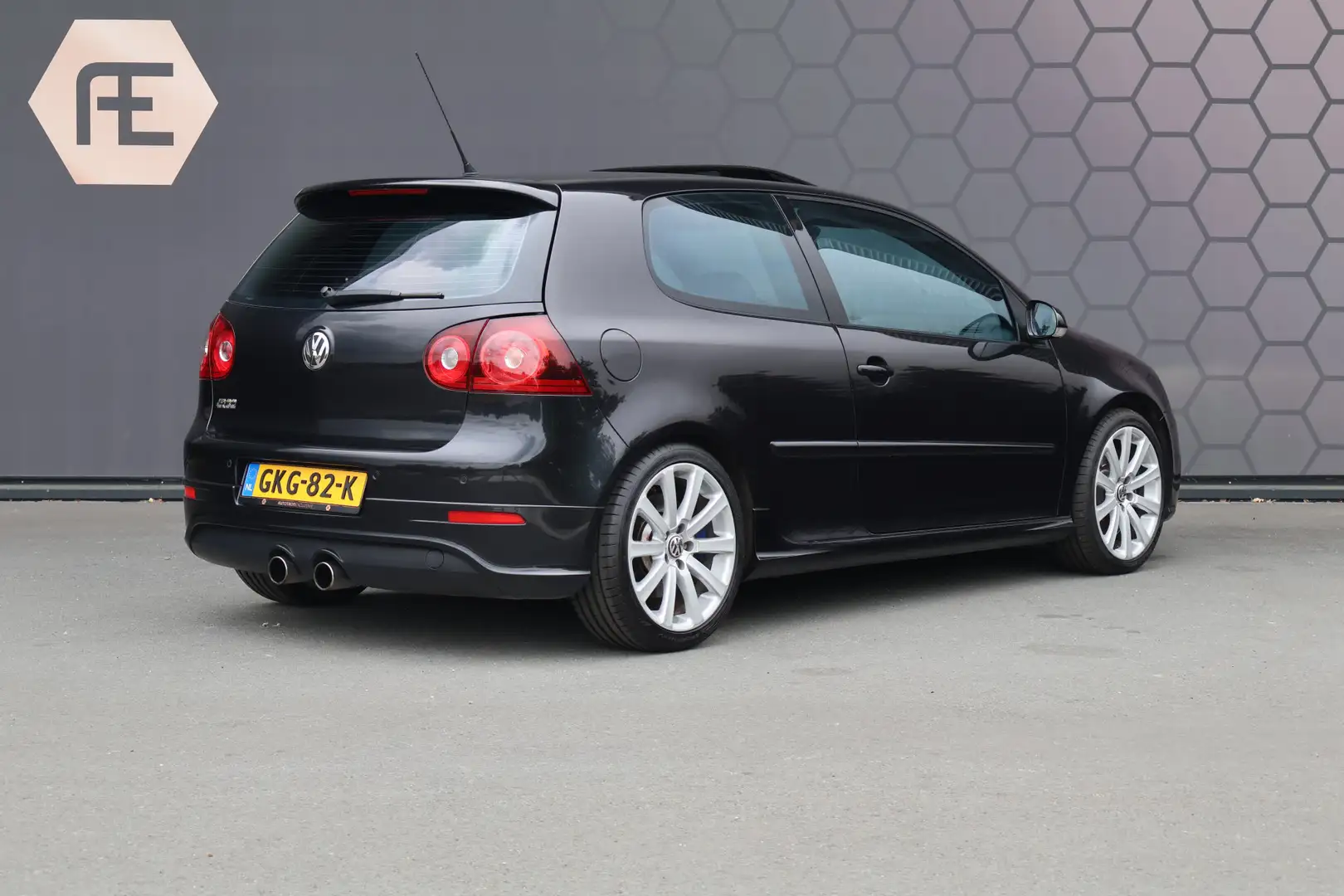 Volkswagen Golf 3.2 R32 DSG | SCHUIFDAK | STOELVERWARMING | LEDER Nero - 2
