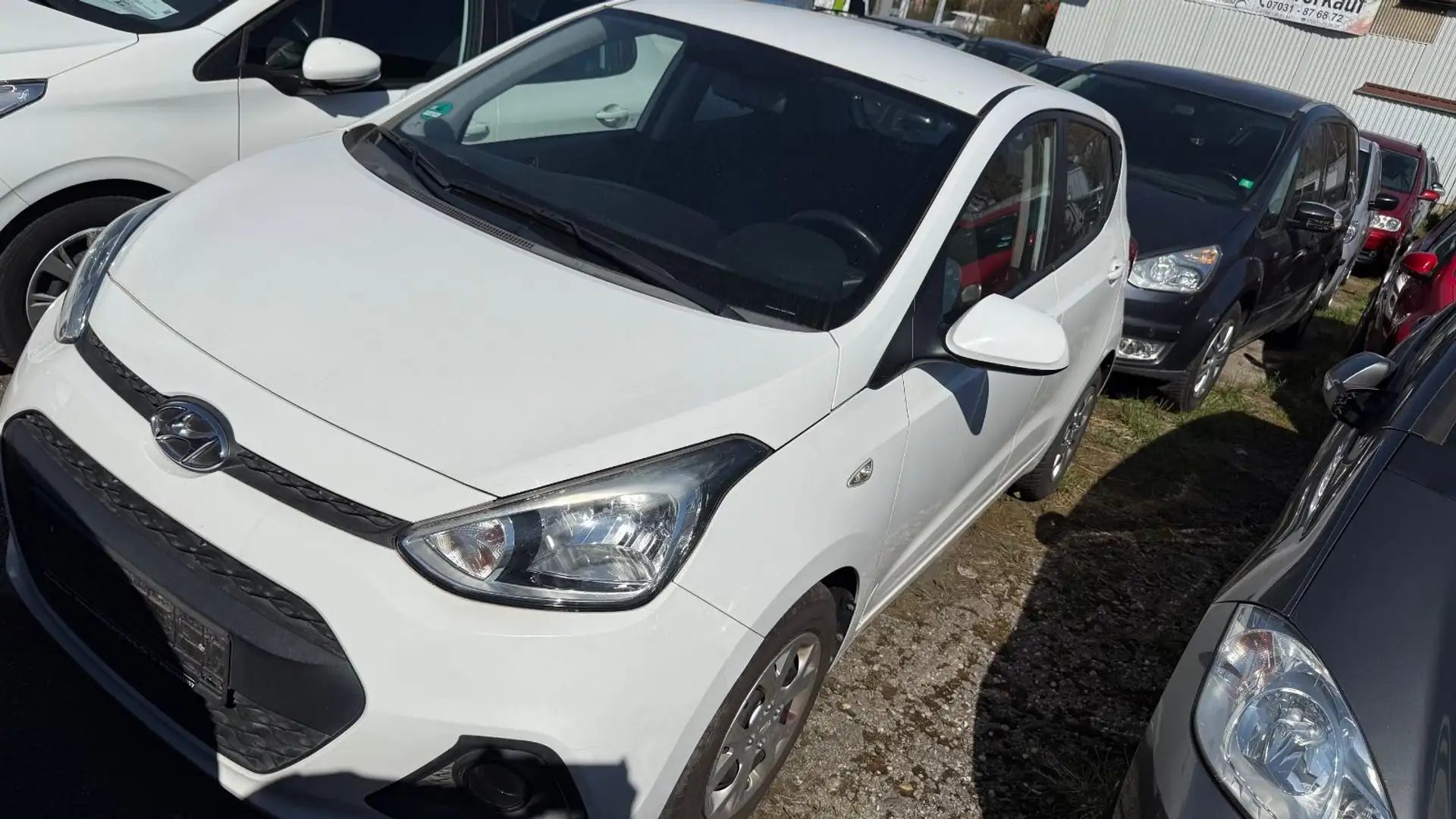 Hyundai i10 Trend, Euro 6, Klima, 43.000 KM Weiß - 1