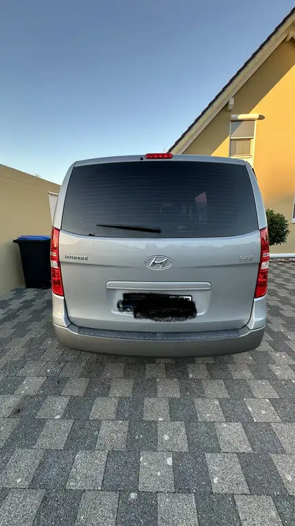 Hyundai H-1 2015 из Европы — купить под ключ