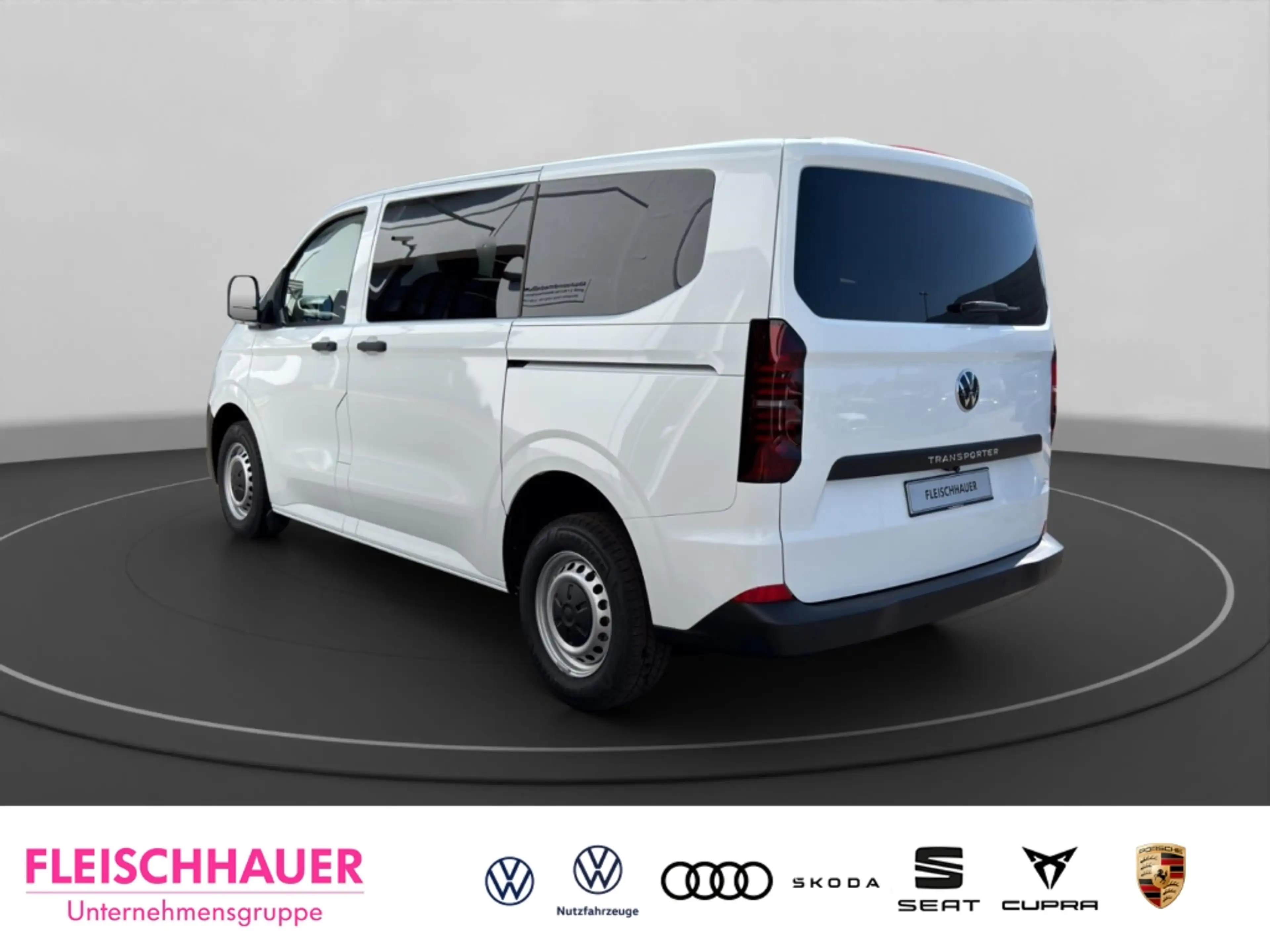 Volkswagen T7 Kombi 2.0 TDI LED Apple CarPlay Tel.-Vorb. Keyless Klima — photo 4