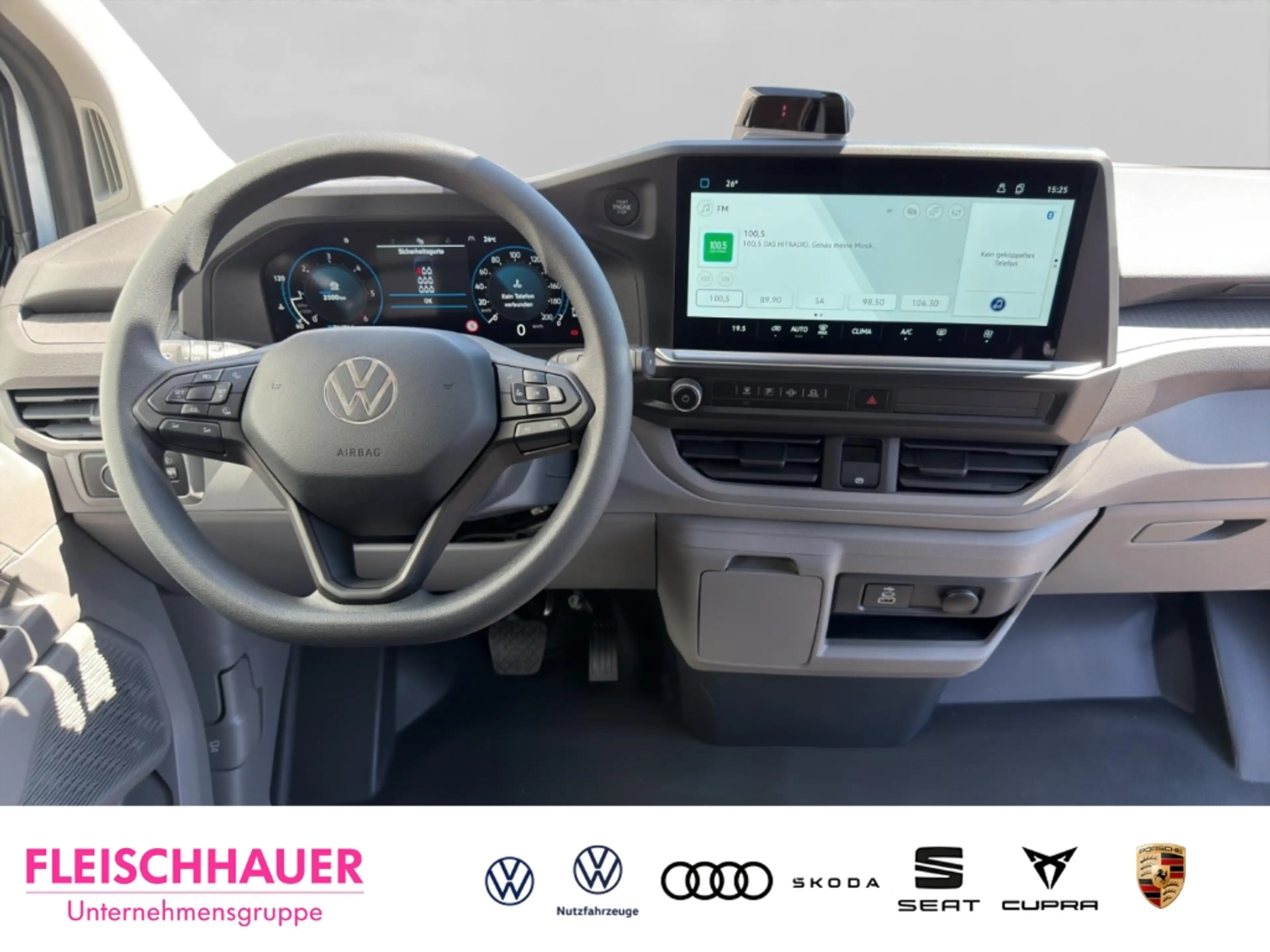 Volkswagen T7 Kombi 2.0 TDI LED Apple CarPlay Tel.-Vorb. Keyless Klima — photo 8