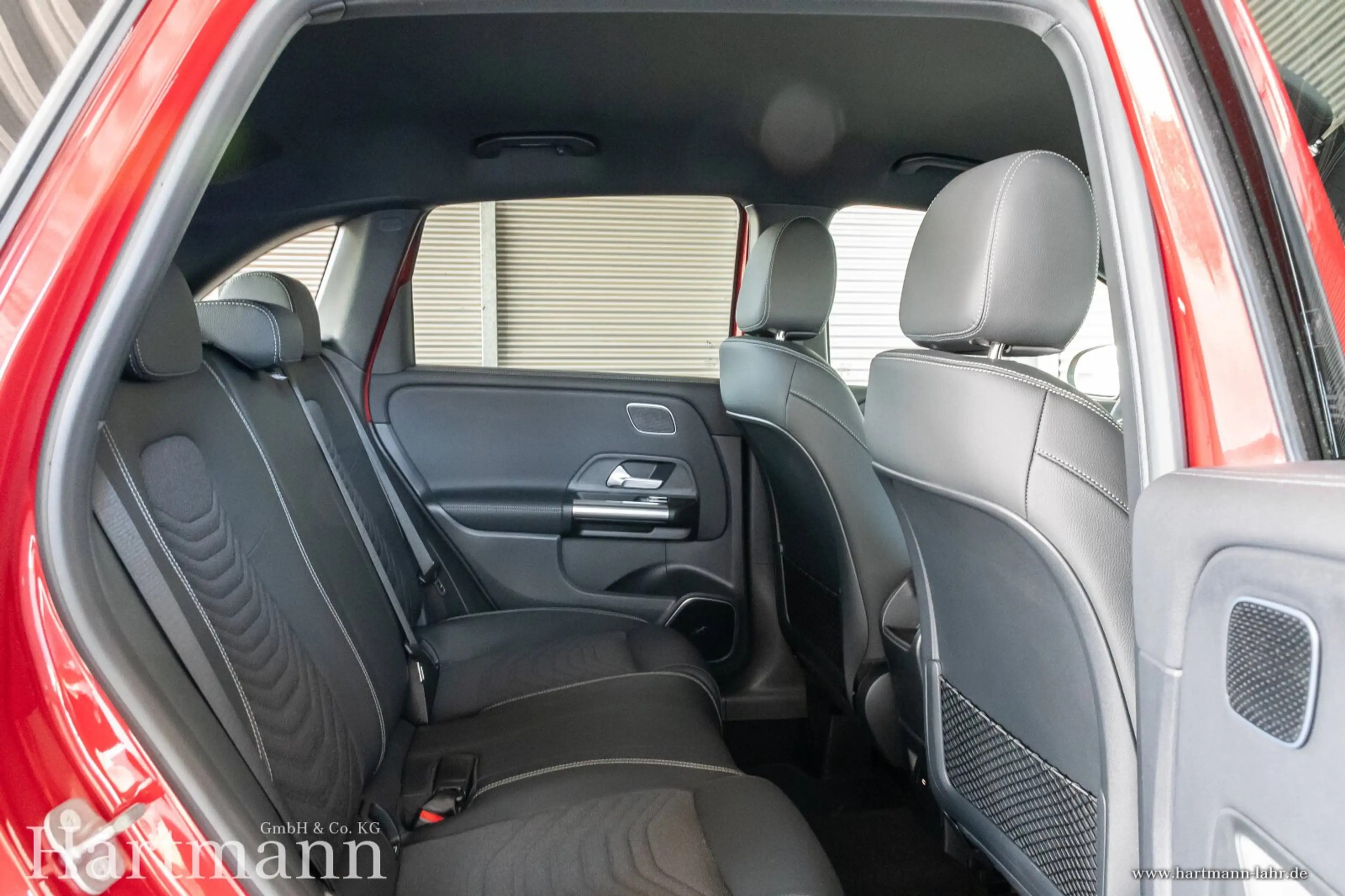 Mercedes-Benz B 250 B 250 4MATIC Night Multibeam Distronic Memory — photo 11