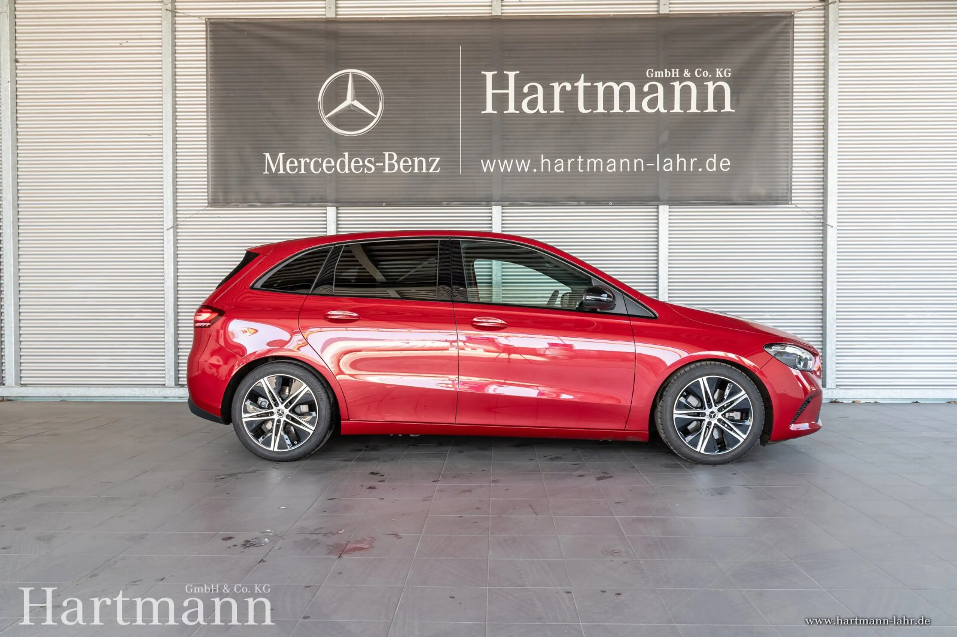 Mercedes-Benz B 250 B 250 4MATIC Night Multibeam Distronic Memory — photo 5