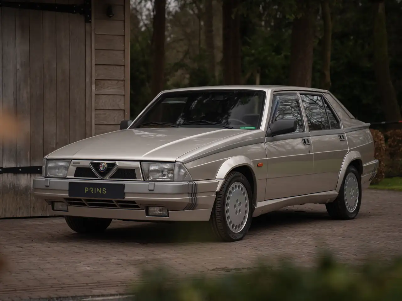 Alfa Romeo 75 3.0 V6 America, foto 3