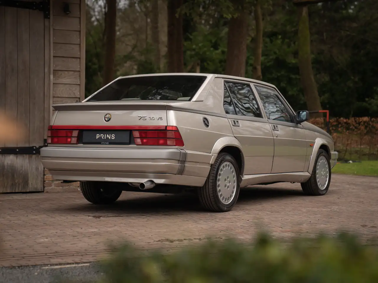 Alfa Romeo 75 3.0 V6 America, foto 6