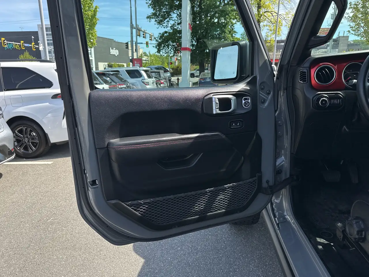 Jeep Wrangler снимка Jeep Wrangler