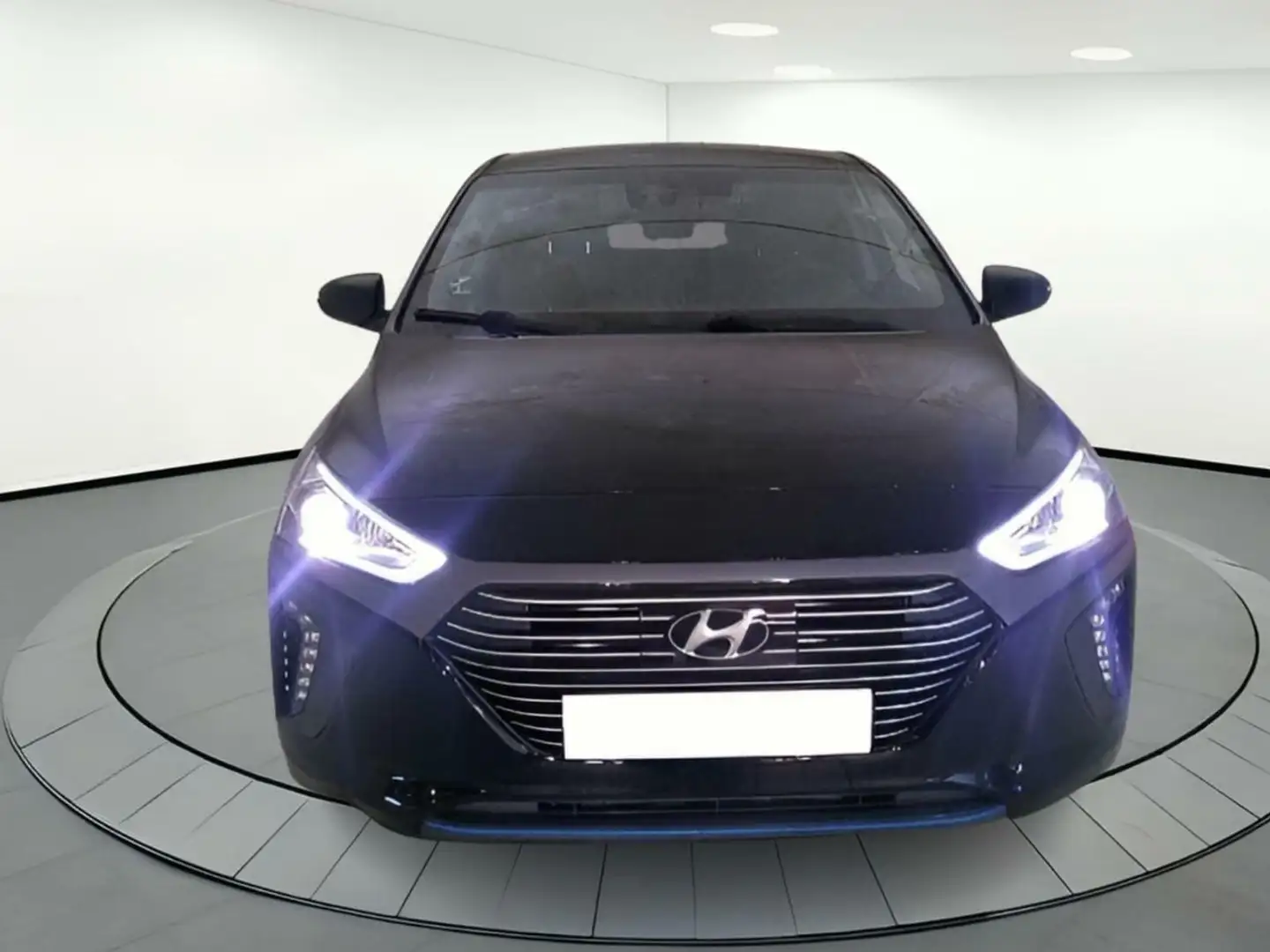 Hyundai IONIQ 1.6 GDI HEV TECNO DCT Negro - 2