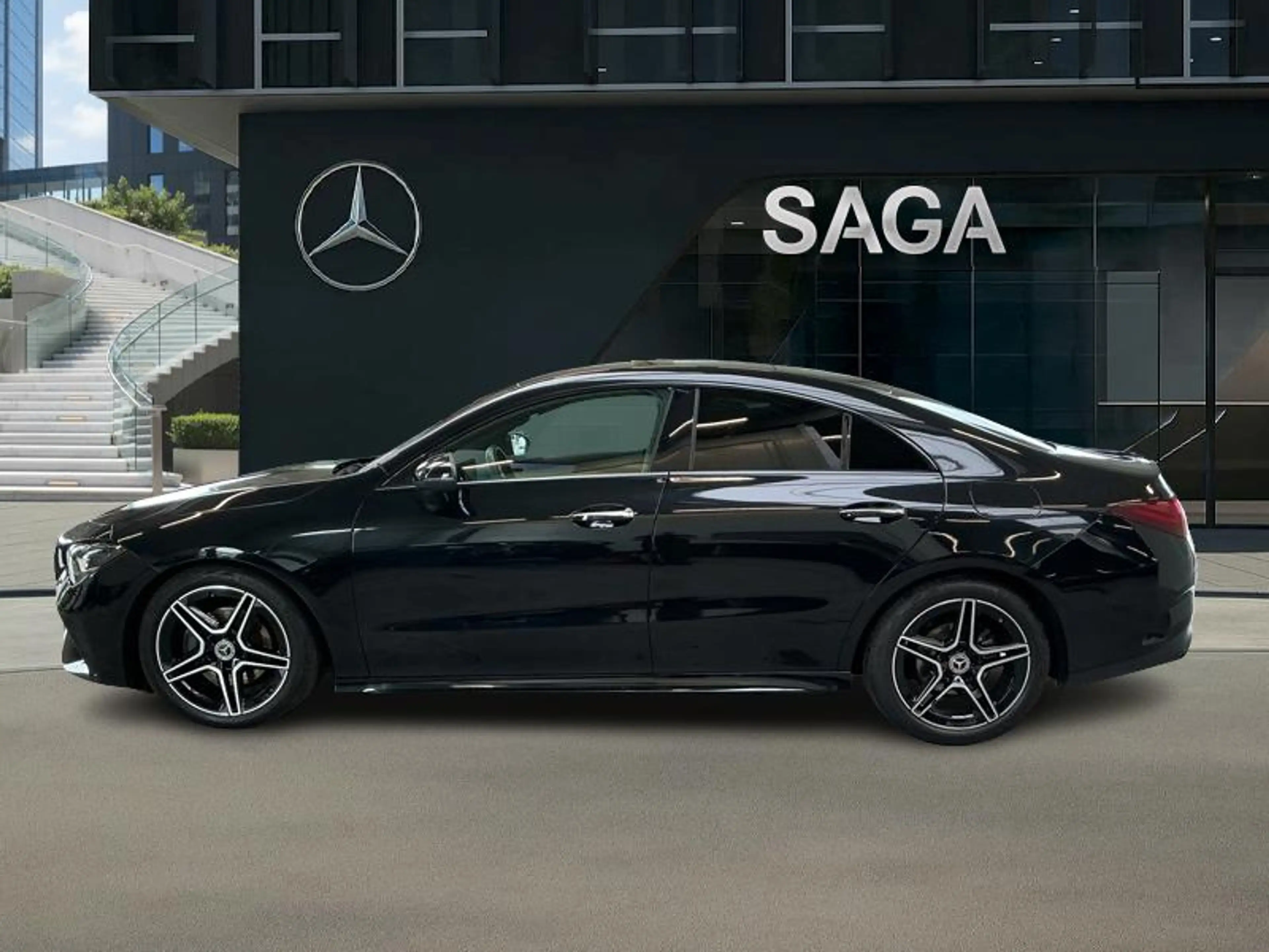 Mercedes-Benz CLA 180 Coupé AMG Pack Night Pano — photo 5