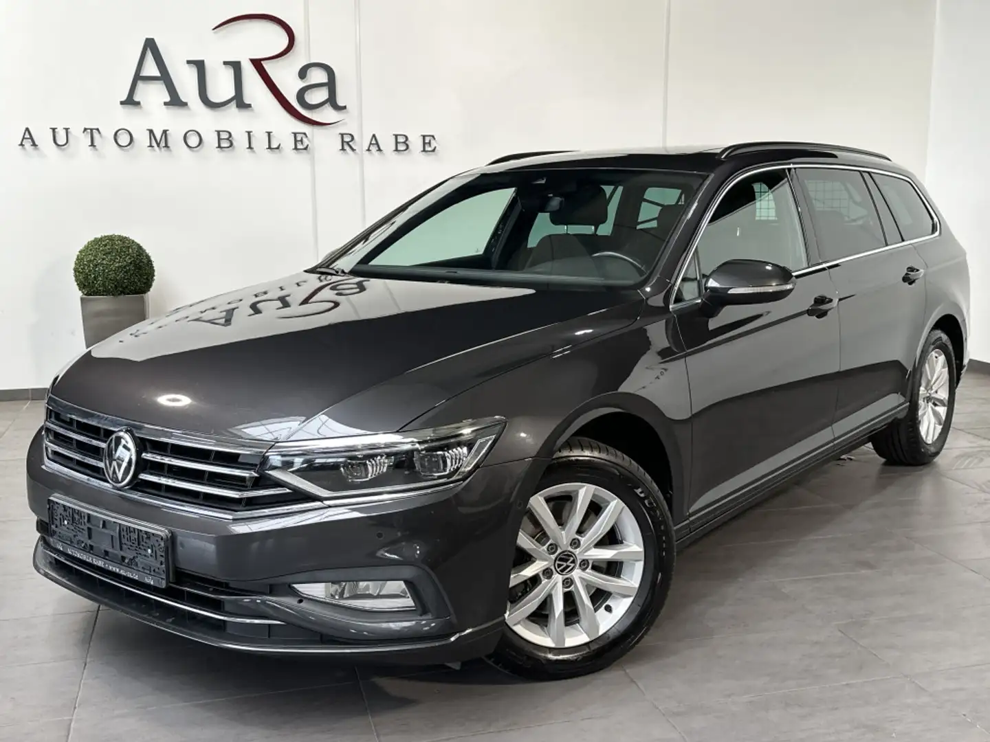 Volkswagen Passat Variant 2.0 TDI DSG Business NAV+LED+PANO Grau - 1