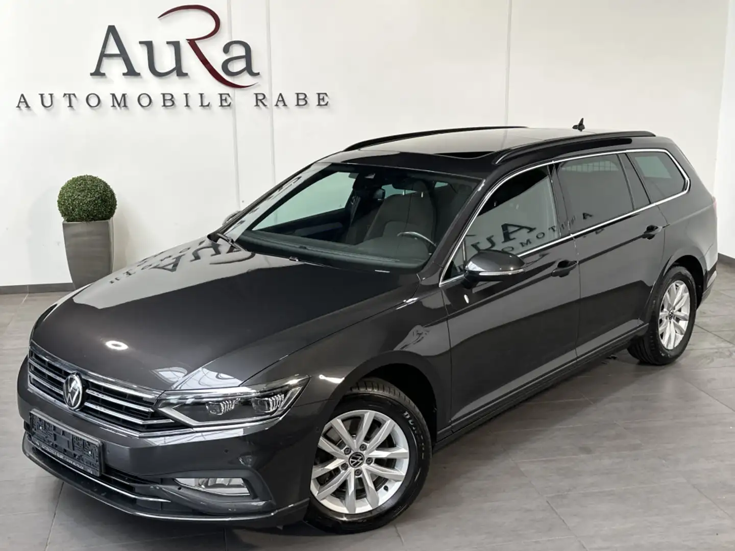 Volkswagen Passat Variant 2.0 TDI DSG Business NAV+LED+PANO Grau - 2