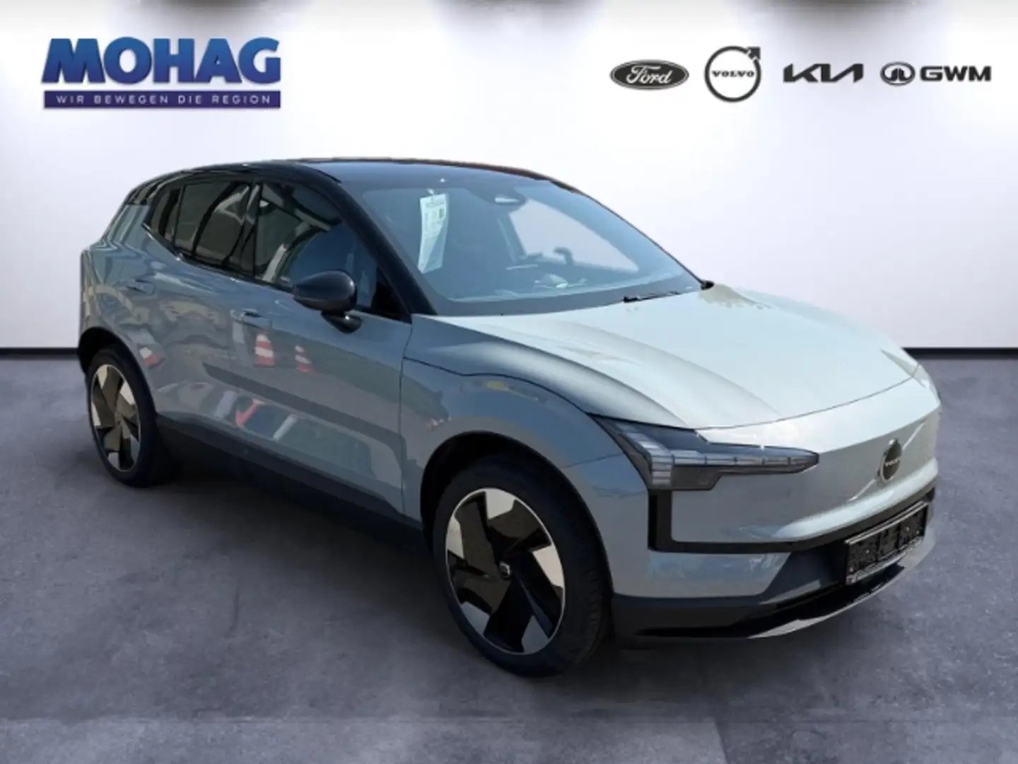 Volvo EX30 2WD Plus Extended Range mit Winter-Paket und abged Grau - 2