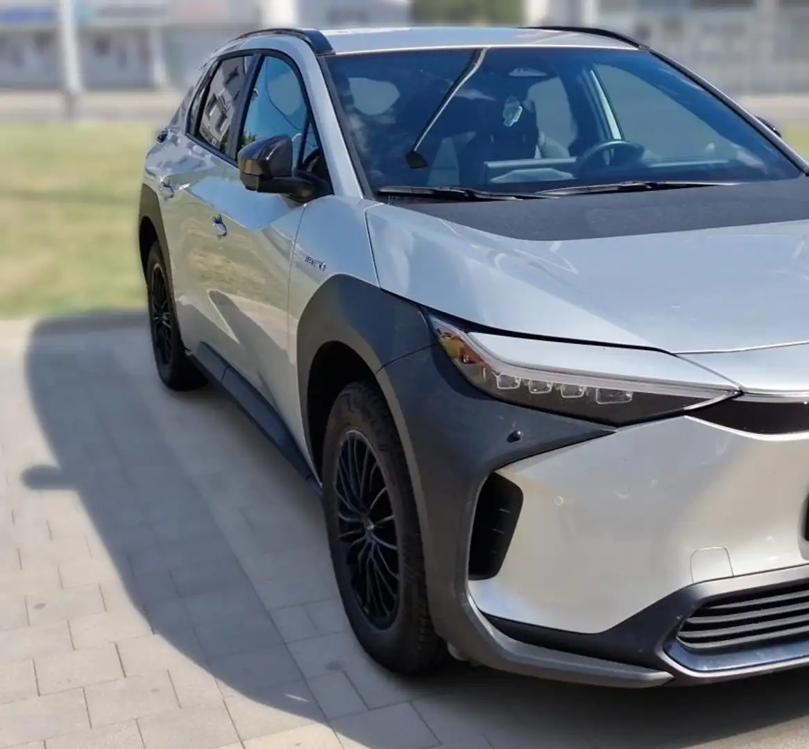 Toyota bZ4X bZ4X ev Executive Tech Grau - 1