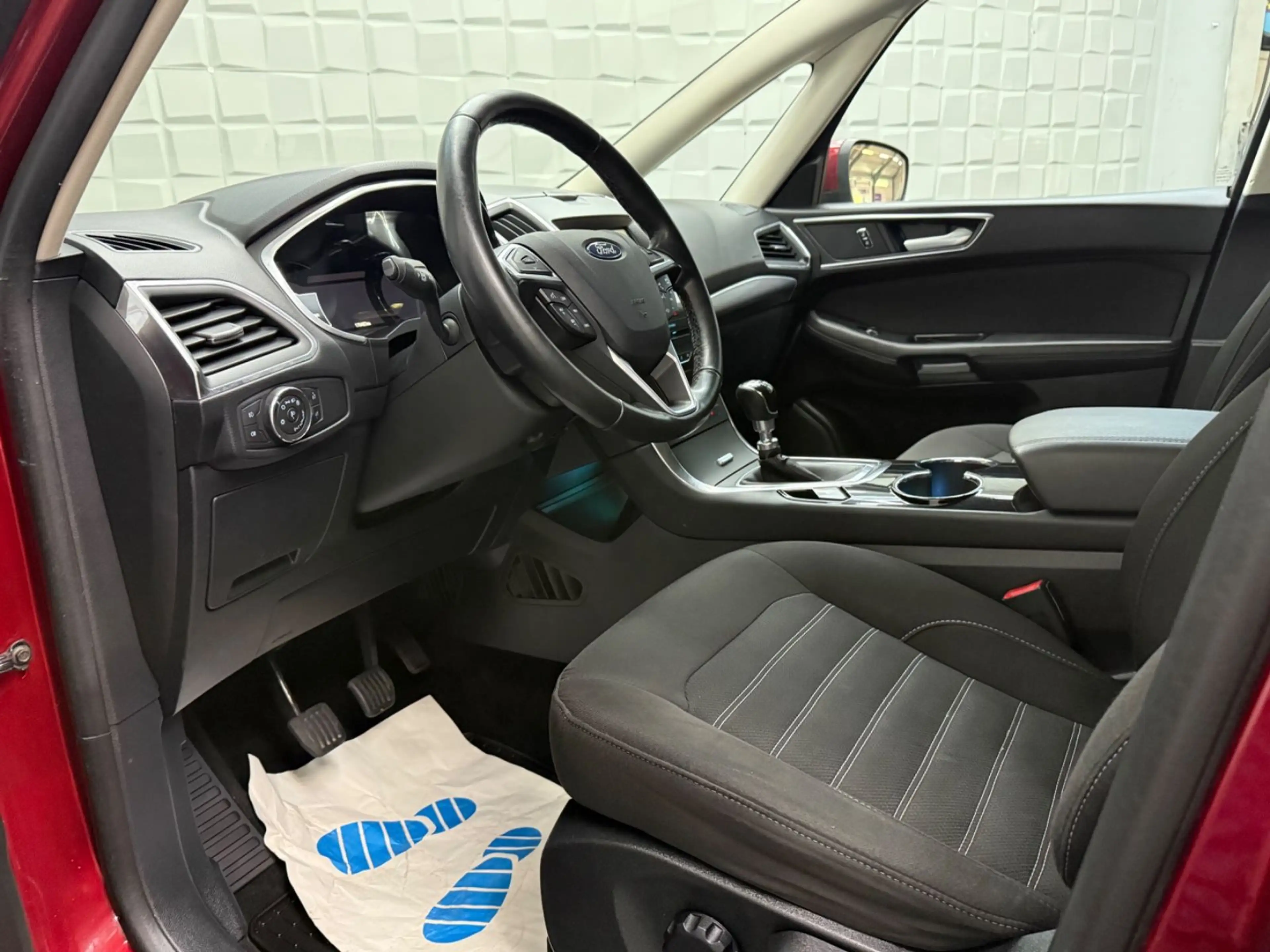 Ford Galaxy Titanium AWD Navi Kamera SHZ PDC AHK — photo 7