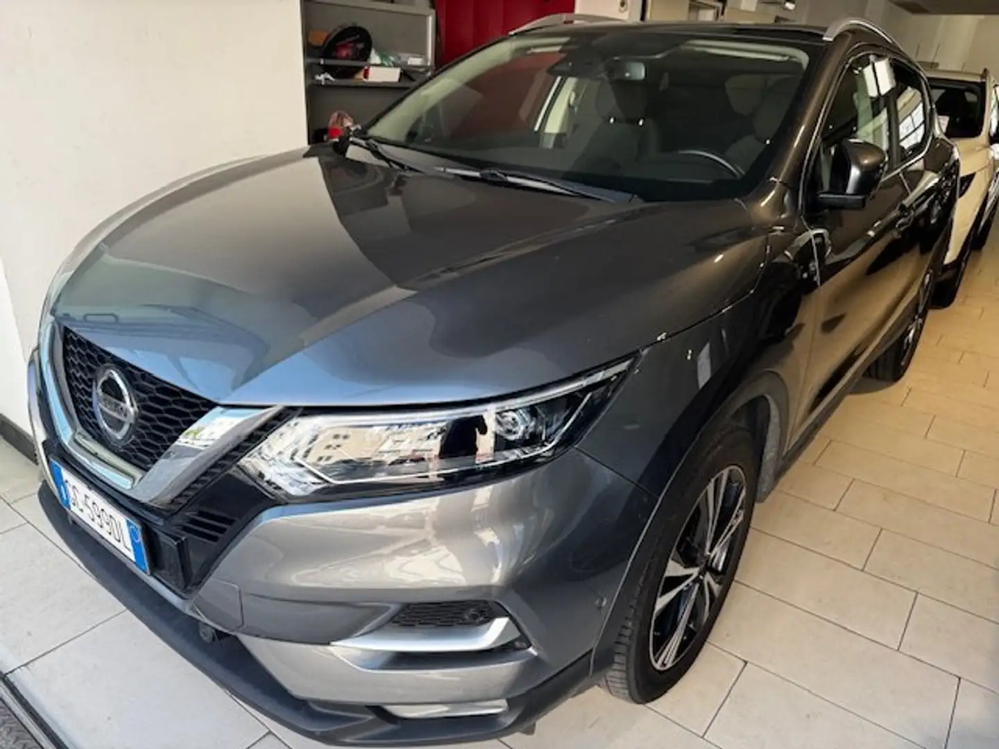 Nissan Qashqai 1.3 dig-t N-Connecta 140cv Grigio - 1