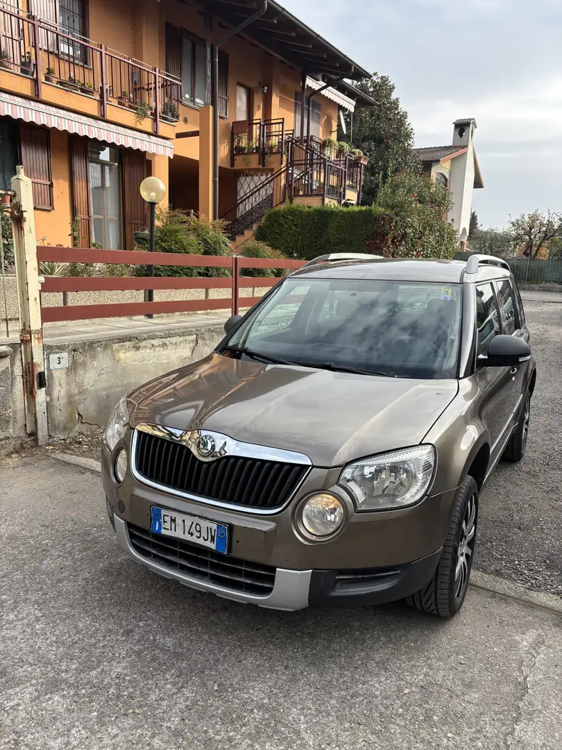 Skoda Yeti 2.0 tdi Active 4x4 110cv - 2