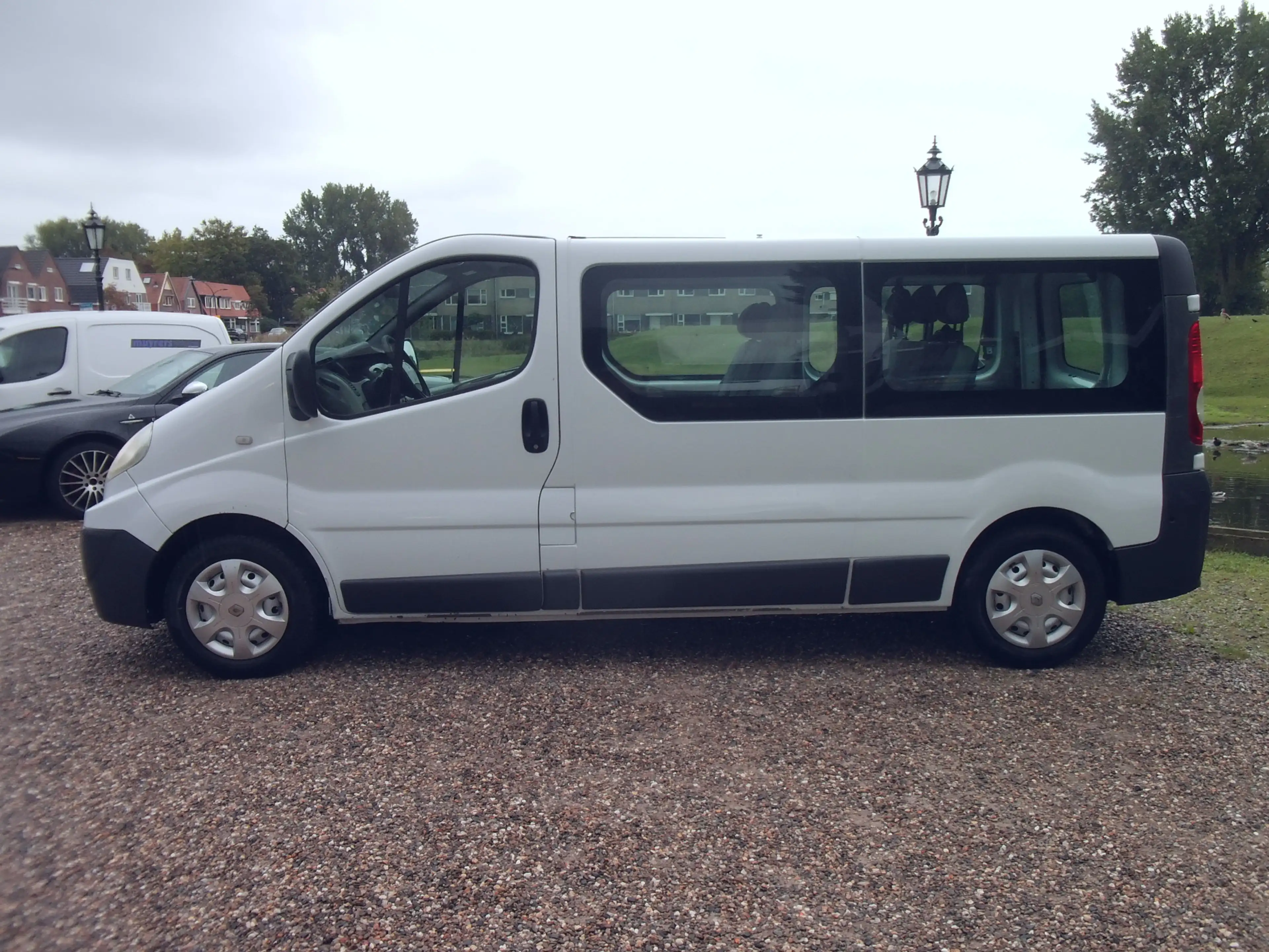 Renault Trafic Passenger 2.0 dCi Authentique 9 Persoons - Airco - — photo 2