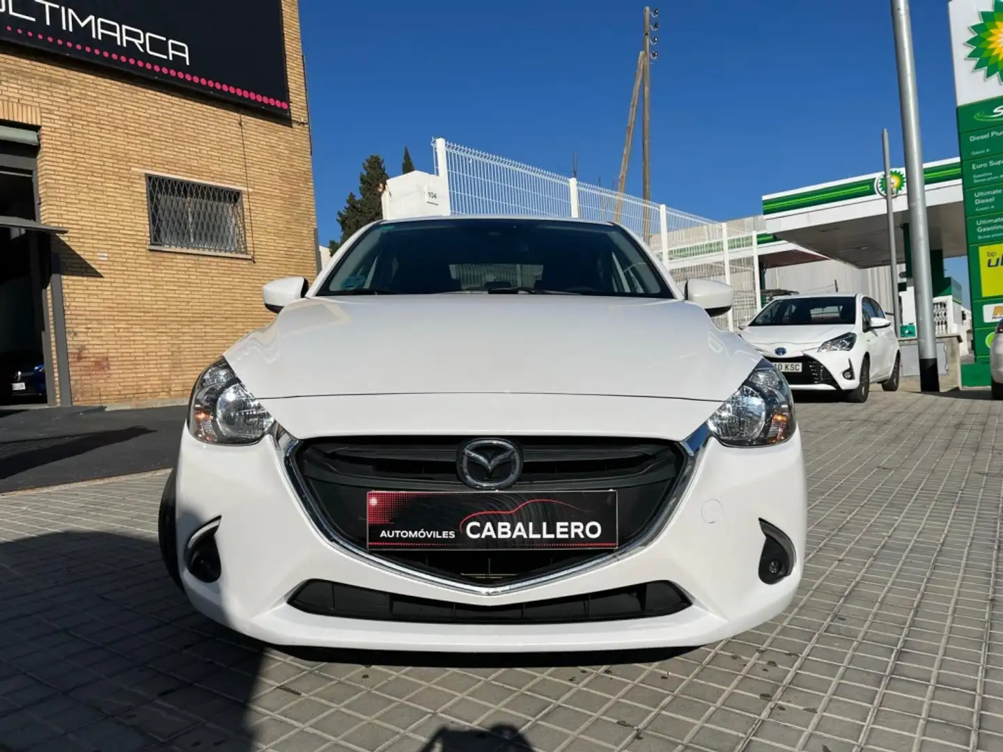 Mazda 2 1.5 Skyactiv-g Black Tech Edition 66kW Blanco - 2