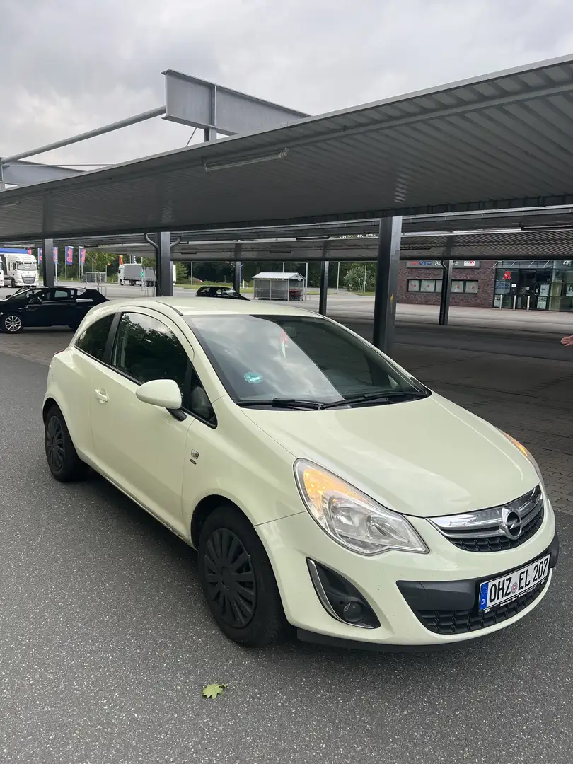Opel Corsa Satellite Beige - 1