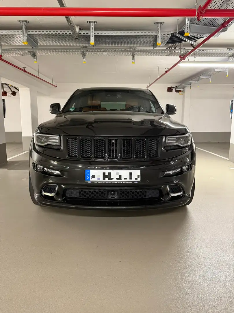Jeep Grand Cherokee SRT - 1