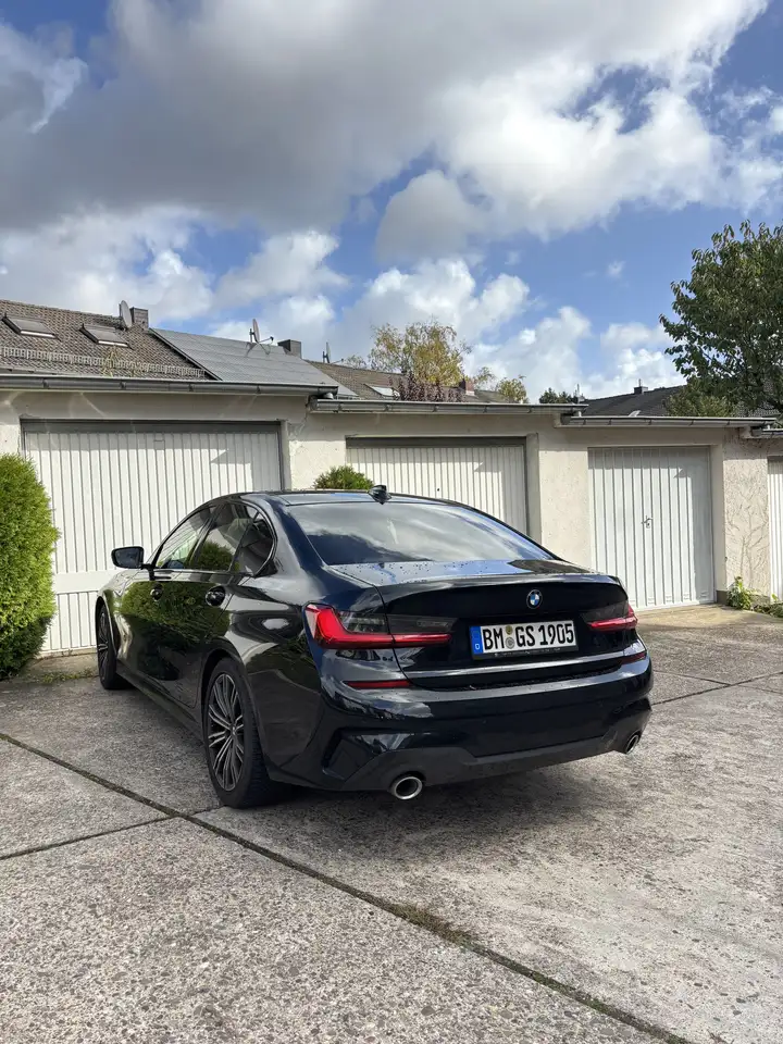 BMW 320