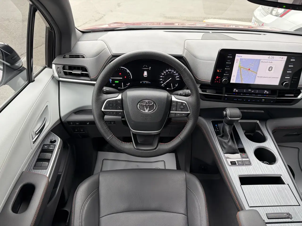 Toyota Sienna снимка Toyota Sienna