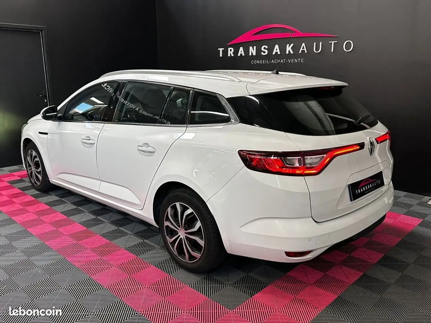 Renault Megane IV ESTATE BUSINESS Blue dCi 115 ORIGINE FRANCE RÉVISION À JOUR APPLE CARPLAY Blanc - 2