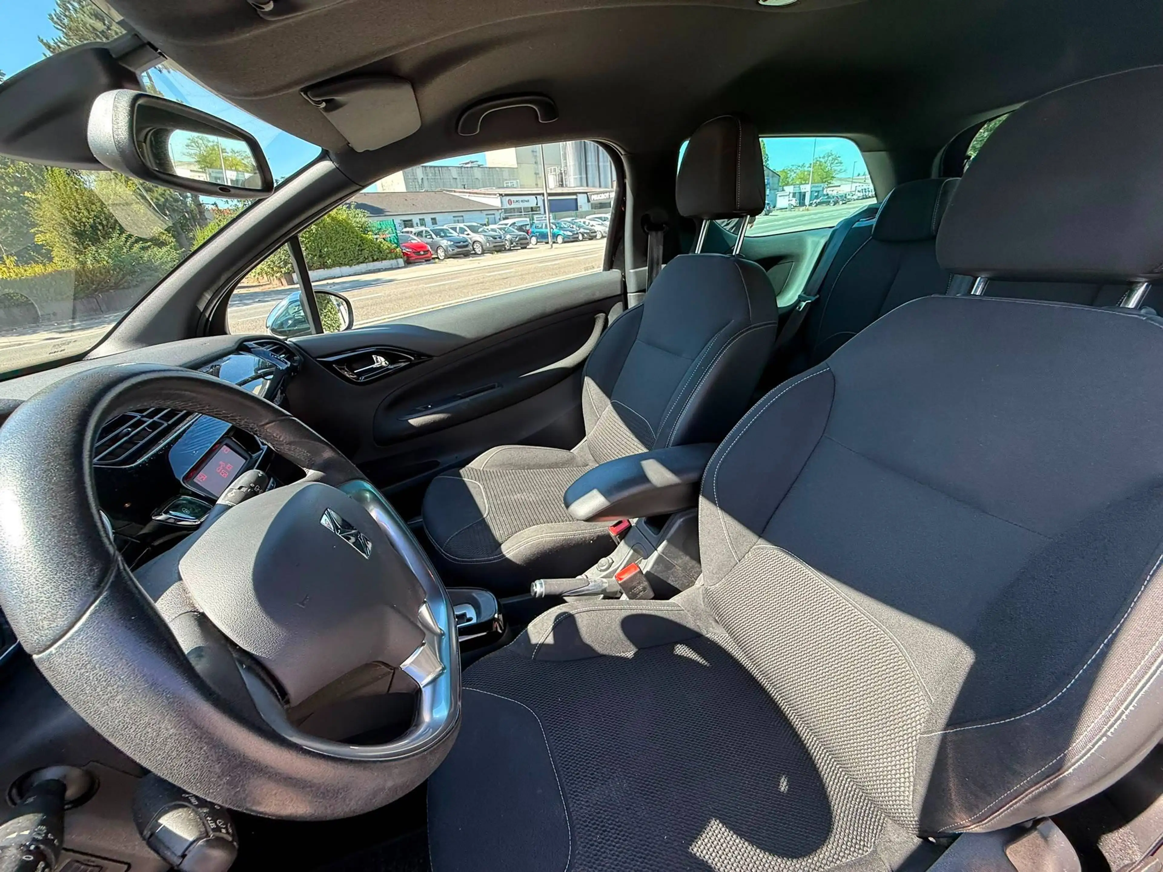 Citroen DS3 DS 3 1.6 VTi So Chic — photo 10