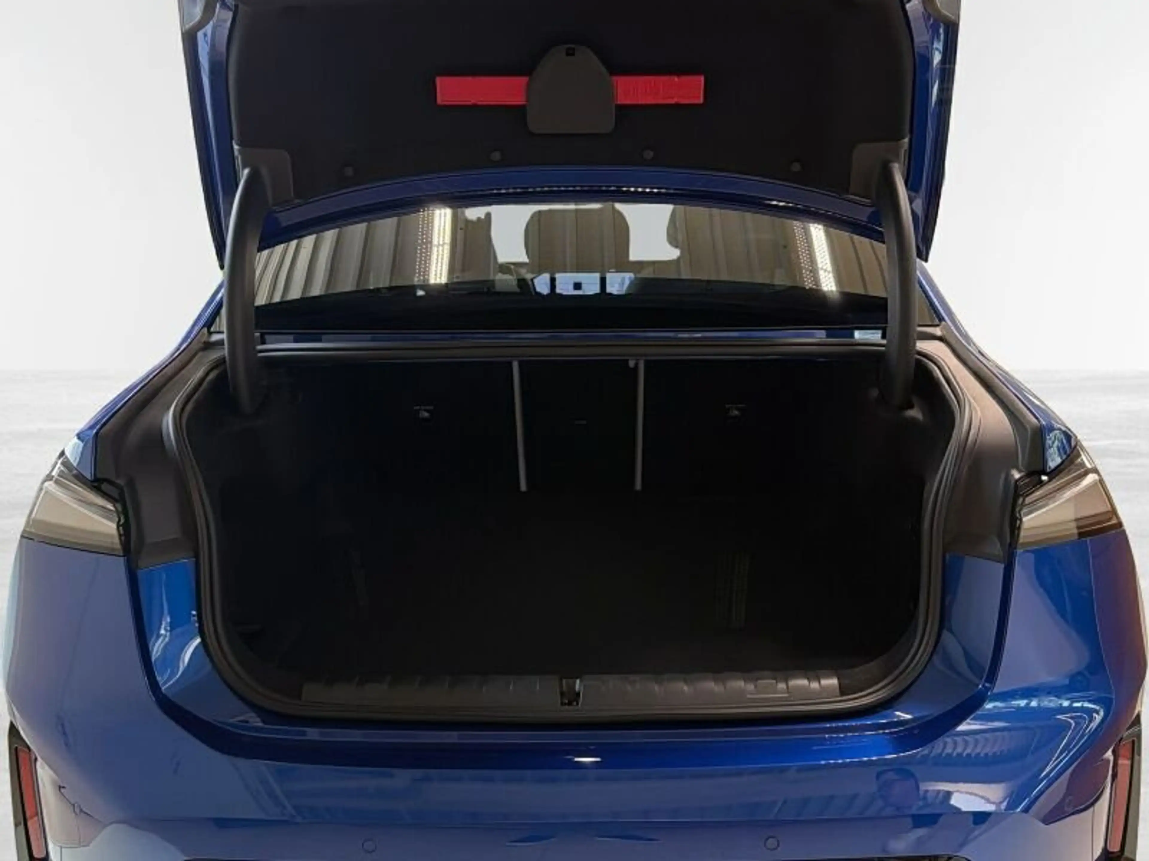 BMW i3 50 xDrive Limousine M Sportpaket — photo 5