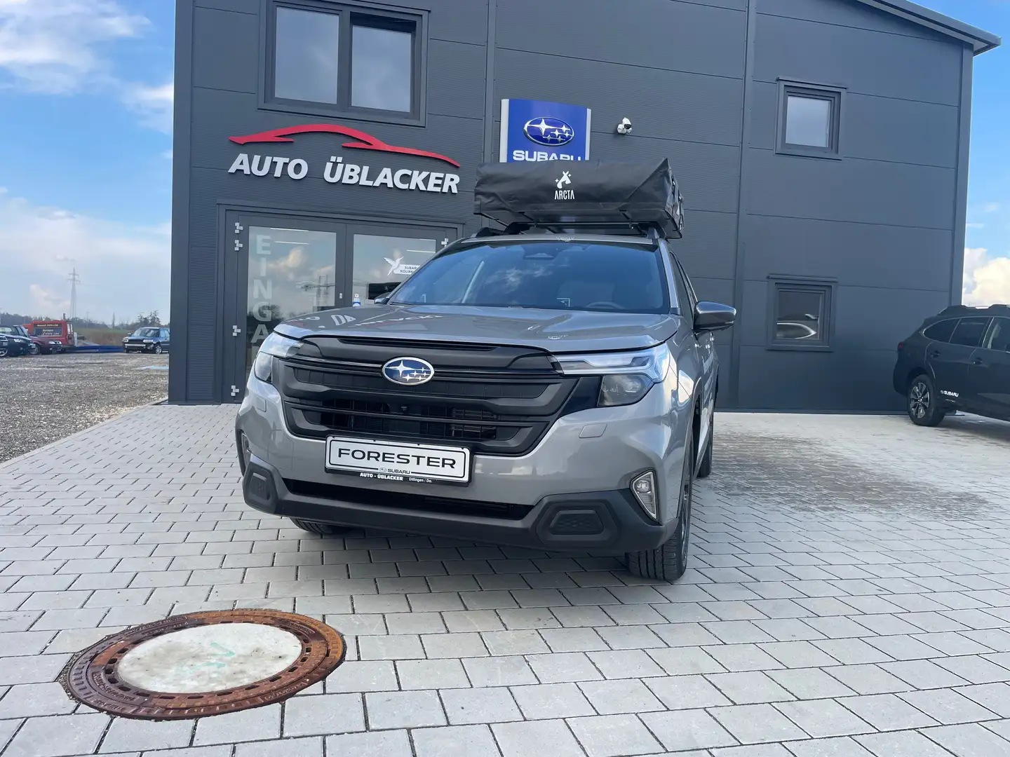 Subaru Forester 2.0ie Lineartronic Active Grijs - 1