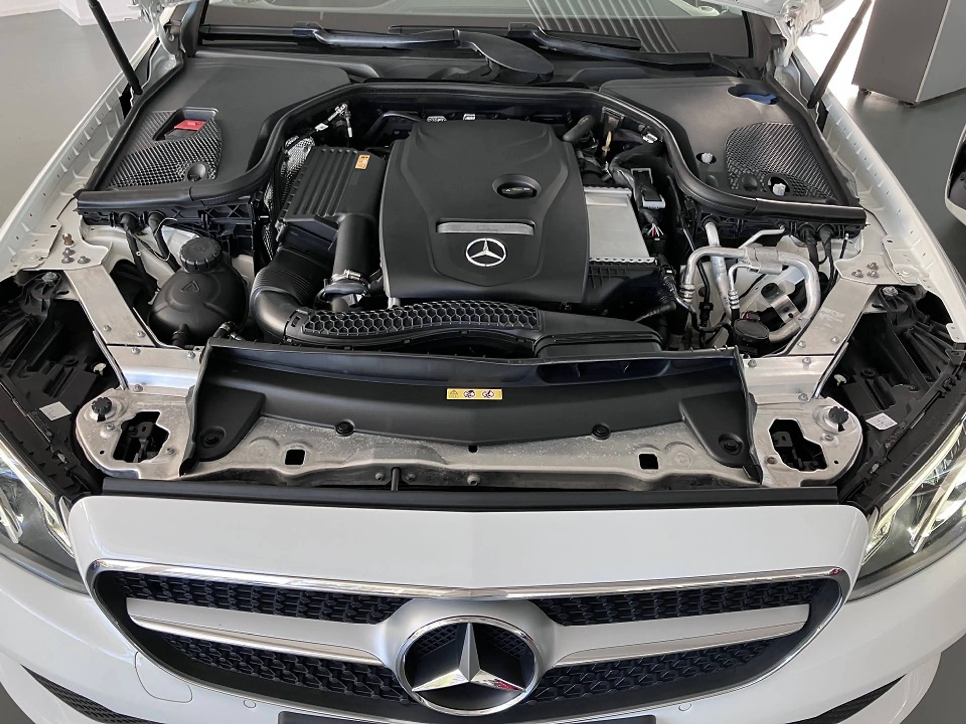 Mercedes-Benz E 200 Cabrio Avantgarde Automatik - Navi/ Business-Pak./ — photo 15