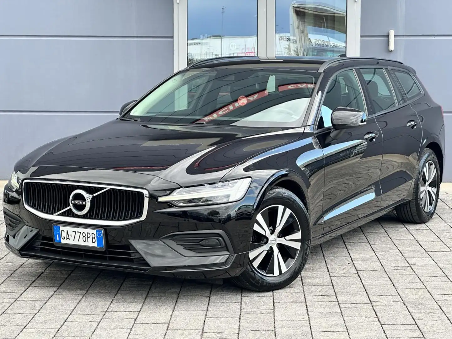 Volvo V60 D3 Geartronic Business Nero - 2