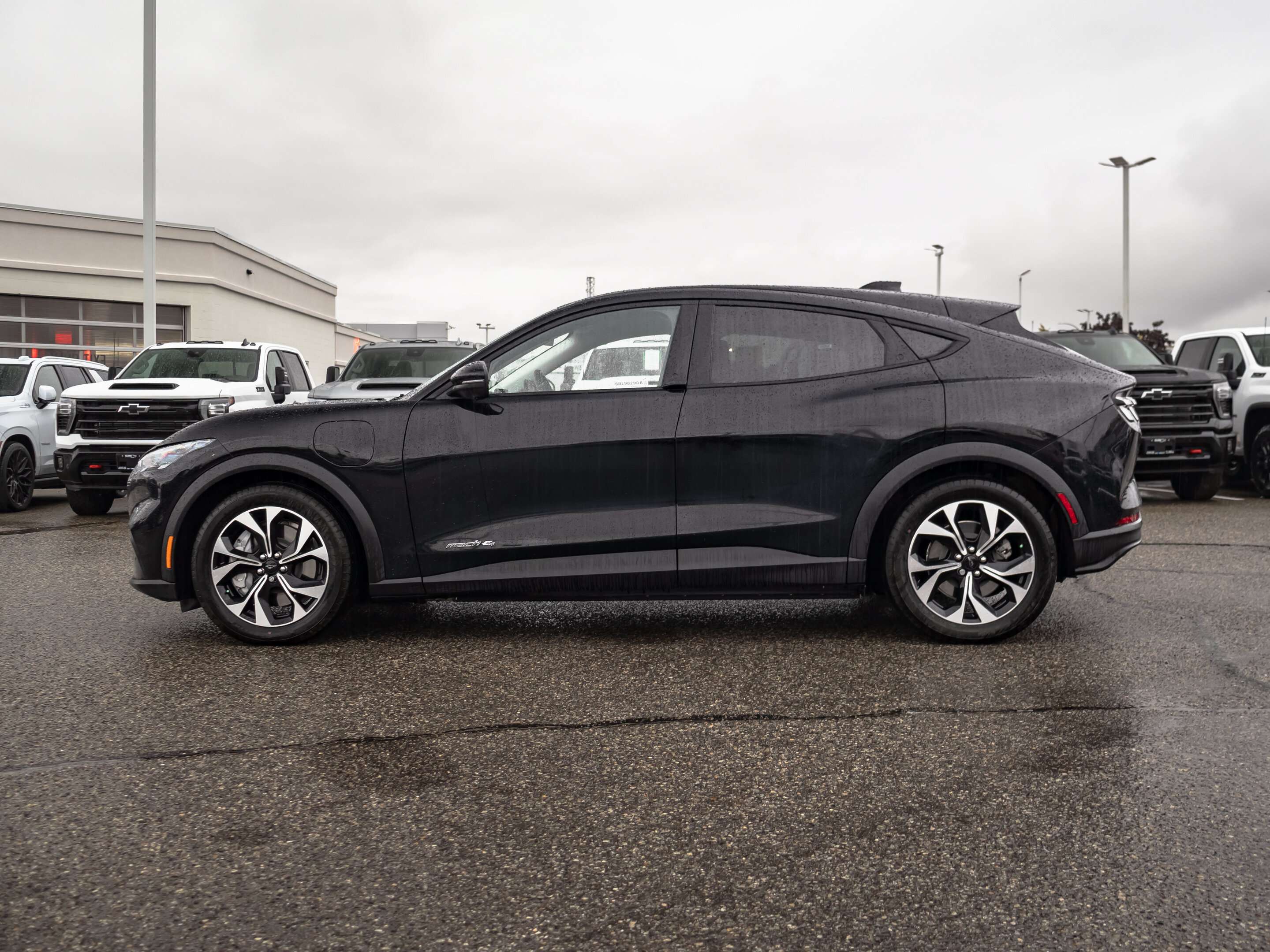 2025 Ford Mustang Mach-E Select | 360 Degree Camera | Phone as Key | Power — снимка 1