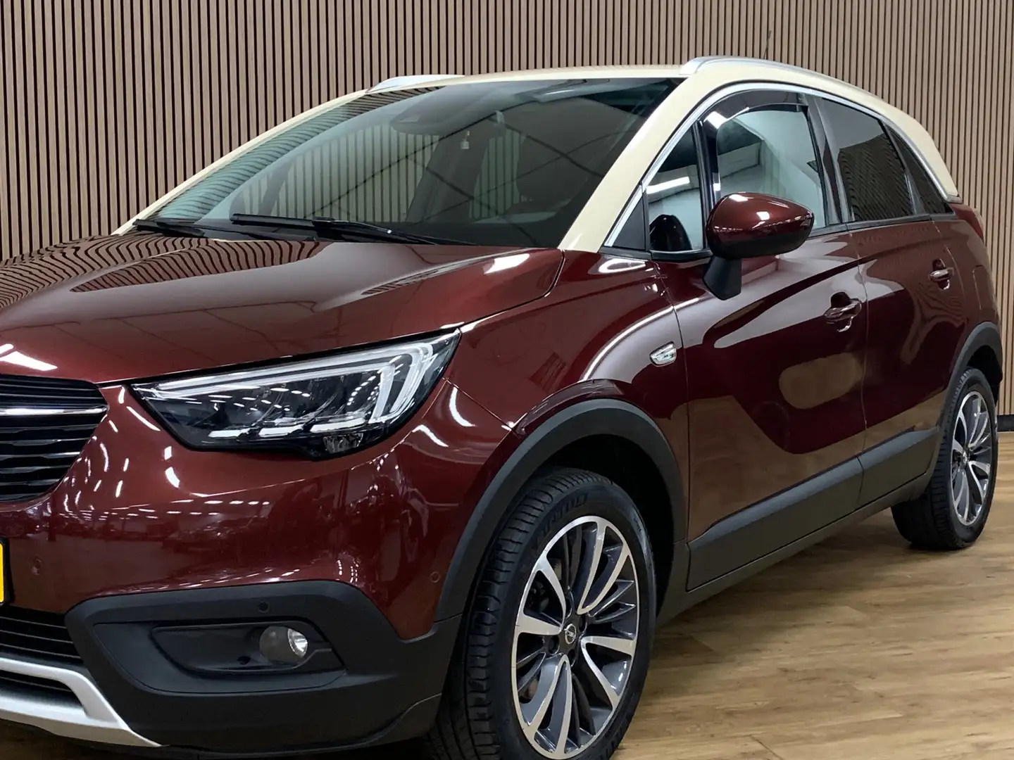 Opel Crossland X 1.2 Turbo Innovation|Camera|Navigatie| Rood - 2