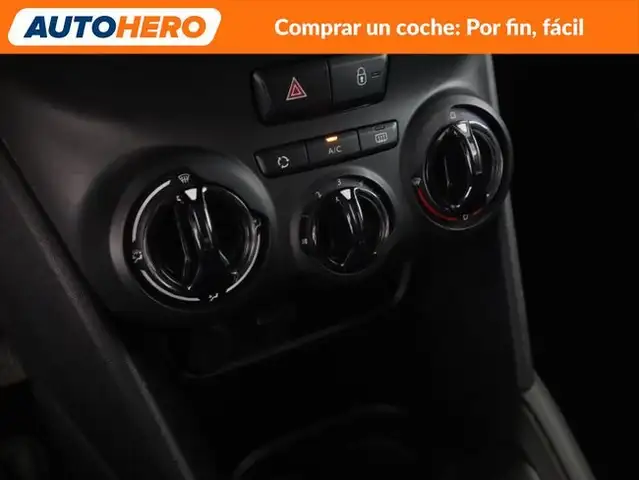 Peugeot 208 view 24