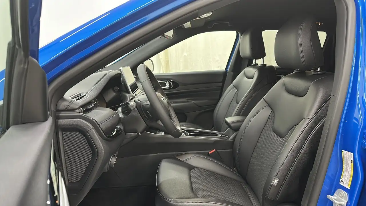 Jeep Compass photo Jeep Compass