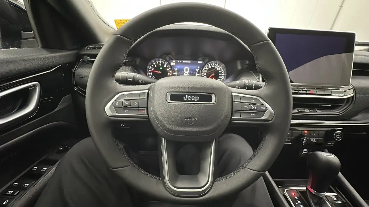 Jeep Compass photo Jeep Compass