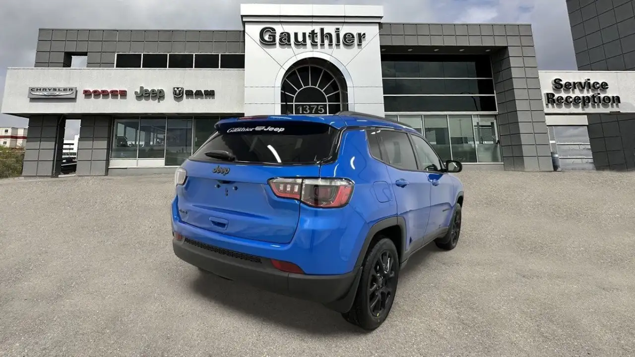 Jeep Compass photo Jeep Compass