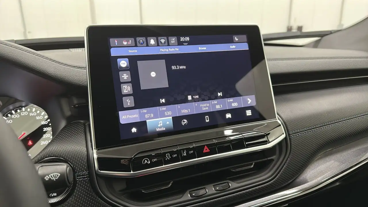 Jeep Compass photo Jeep Compass