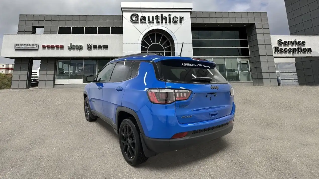 Jeep Compass photo Jeep Compass