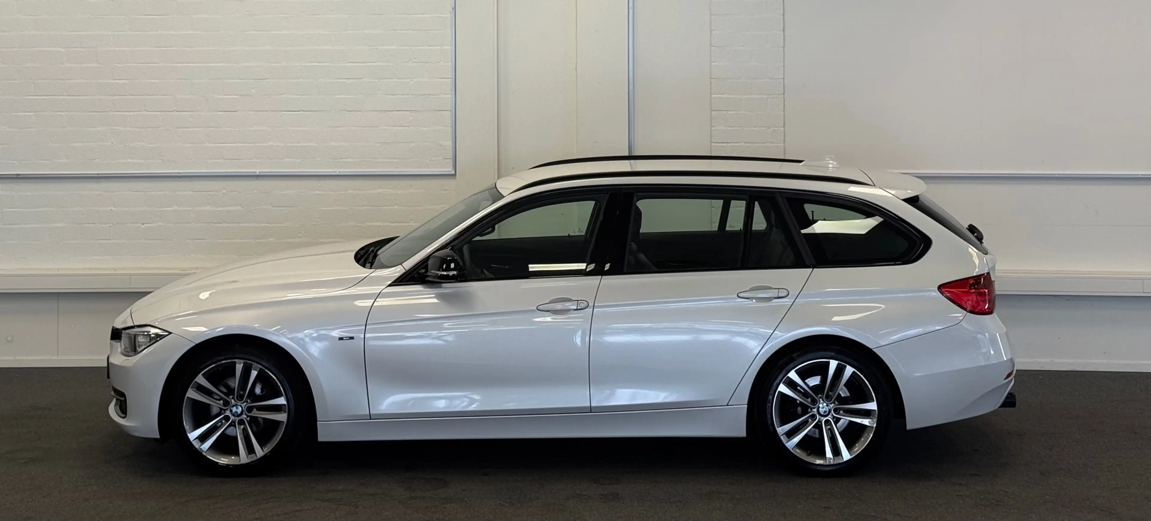 BMW 316 3-serie Touring 316d High Executive Lerenbekleding — photo 4