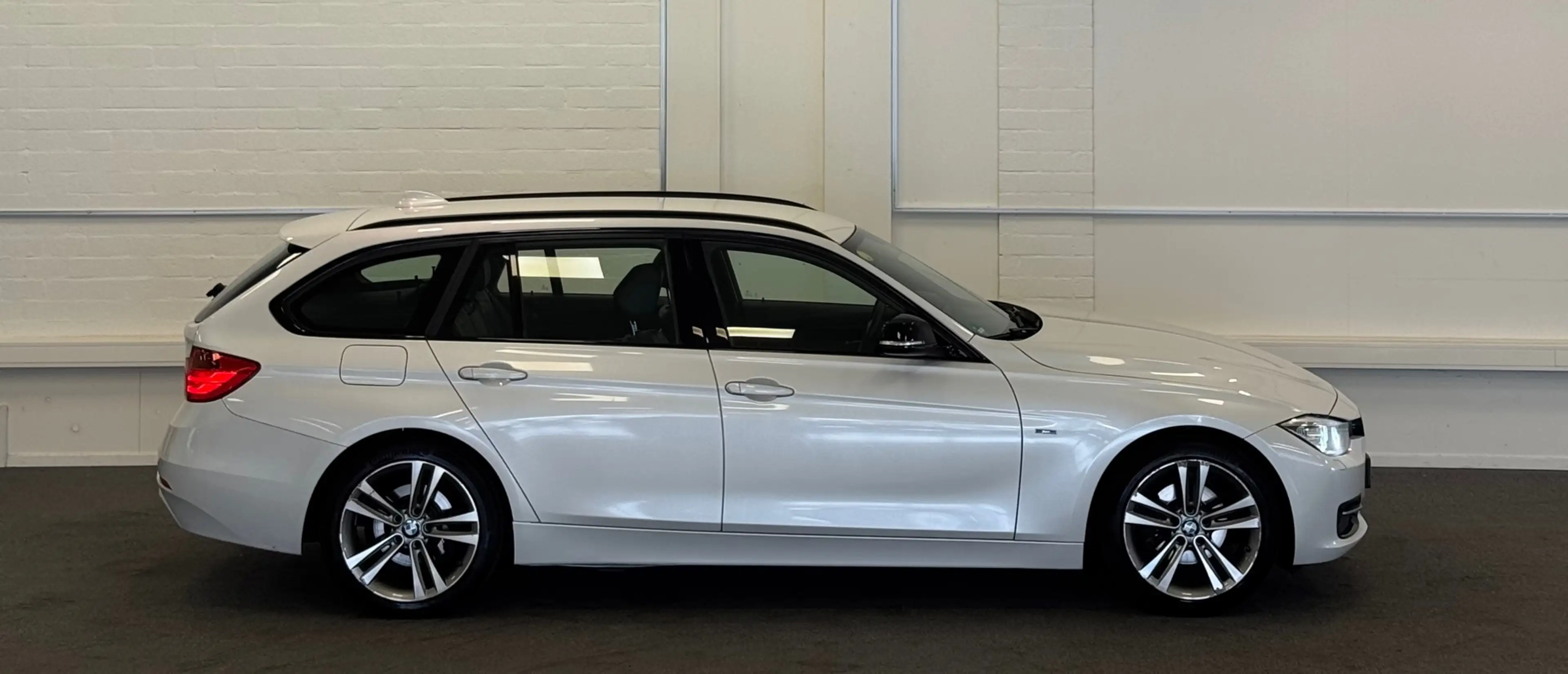 BMW 316 3-serie Touring 316d High Executive Lerenbekleding — photo 5