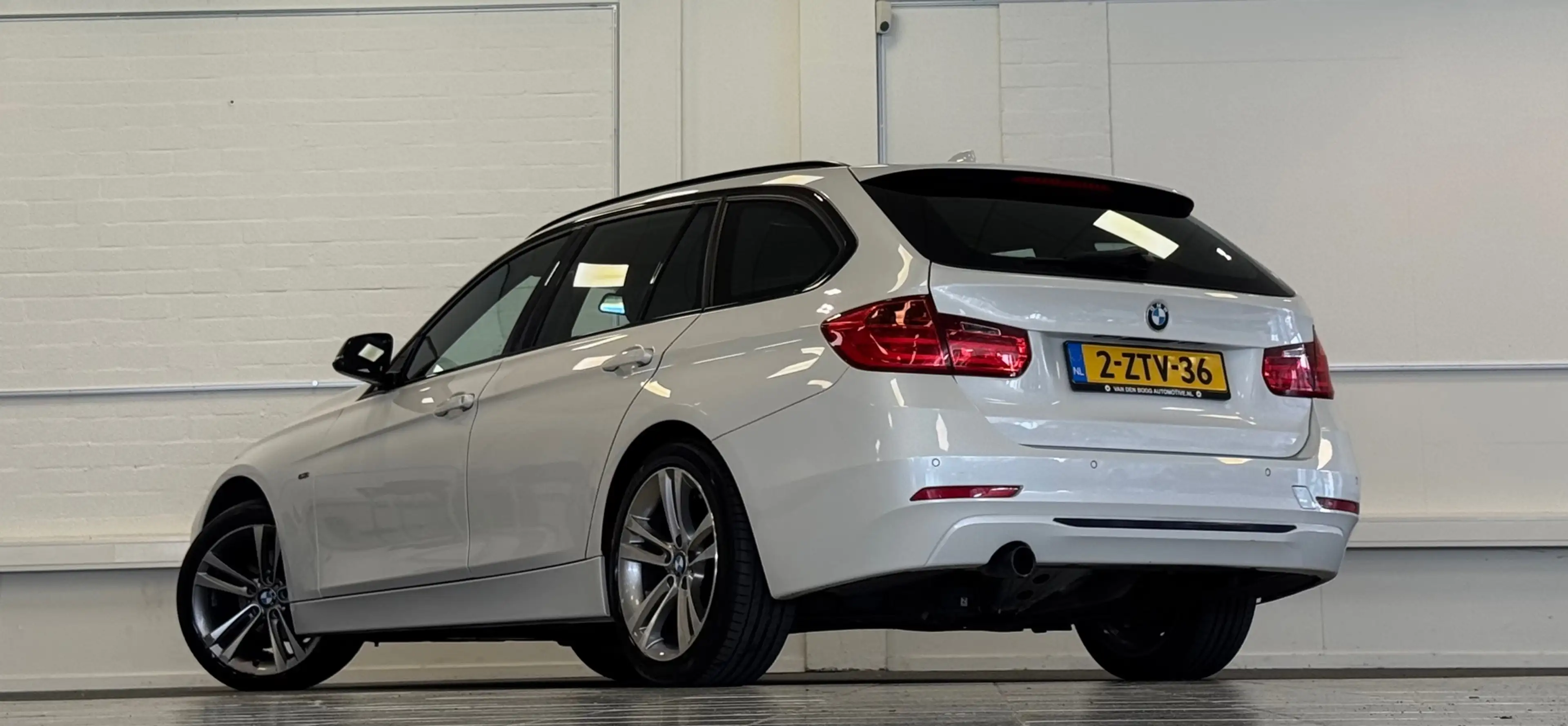 BMW 316 3-serie Touring 316d High Executive Lerenbekleding — photo 6