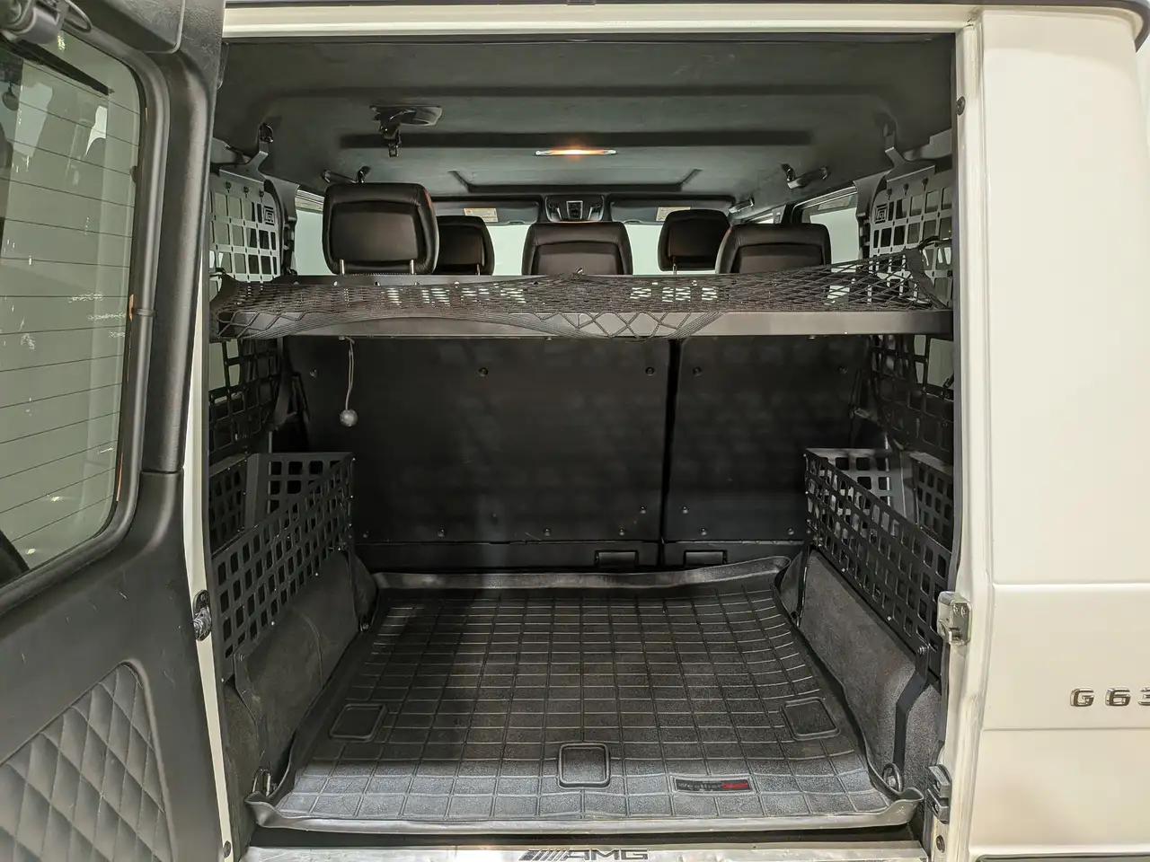 Mercedes-Benz G-Class снимка Mercedes-Benz G-Class