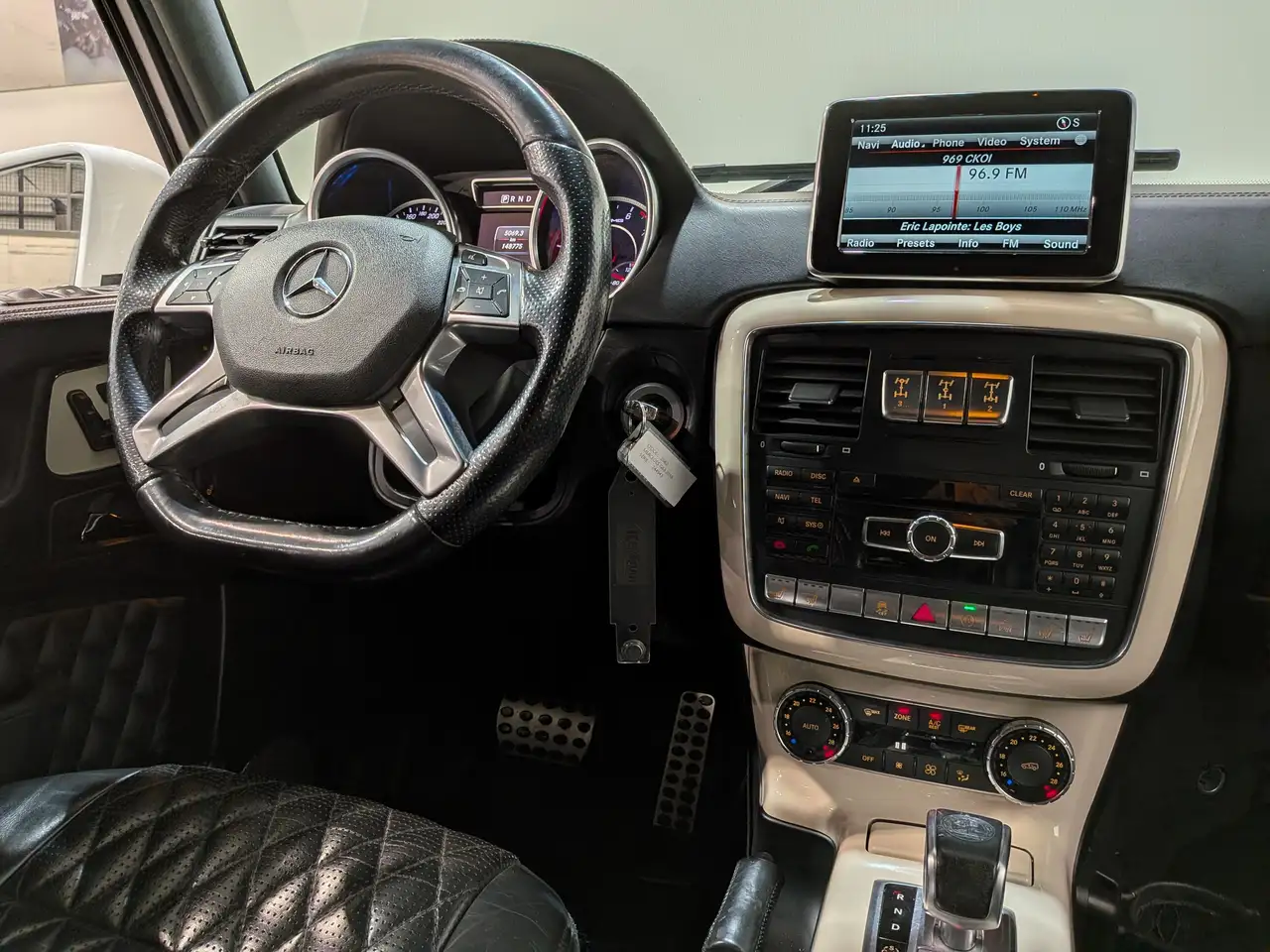 Mercedes-Benz G-Class снимка Mercedes-Benz G-Class