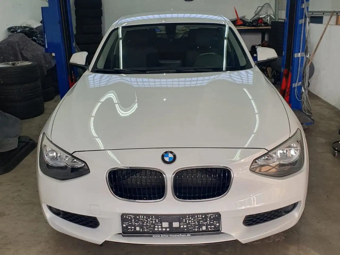 BMW 116 116d EfficientDynamics Edition Urban Line Weiß - 1