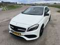 Mercedes-Benz A 160 AMG Line Night Edition - thumbnail 4