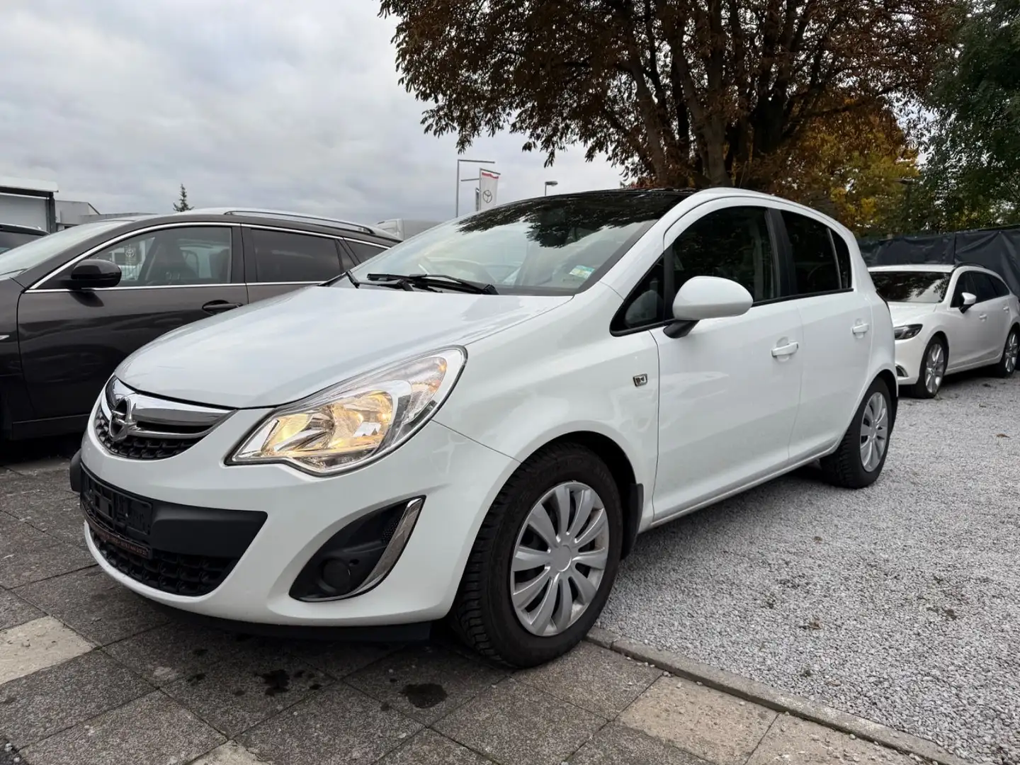 Opel Corsa D NAVI*SCHIEBEDACH*TÜV NEU Weiß - 1