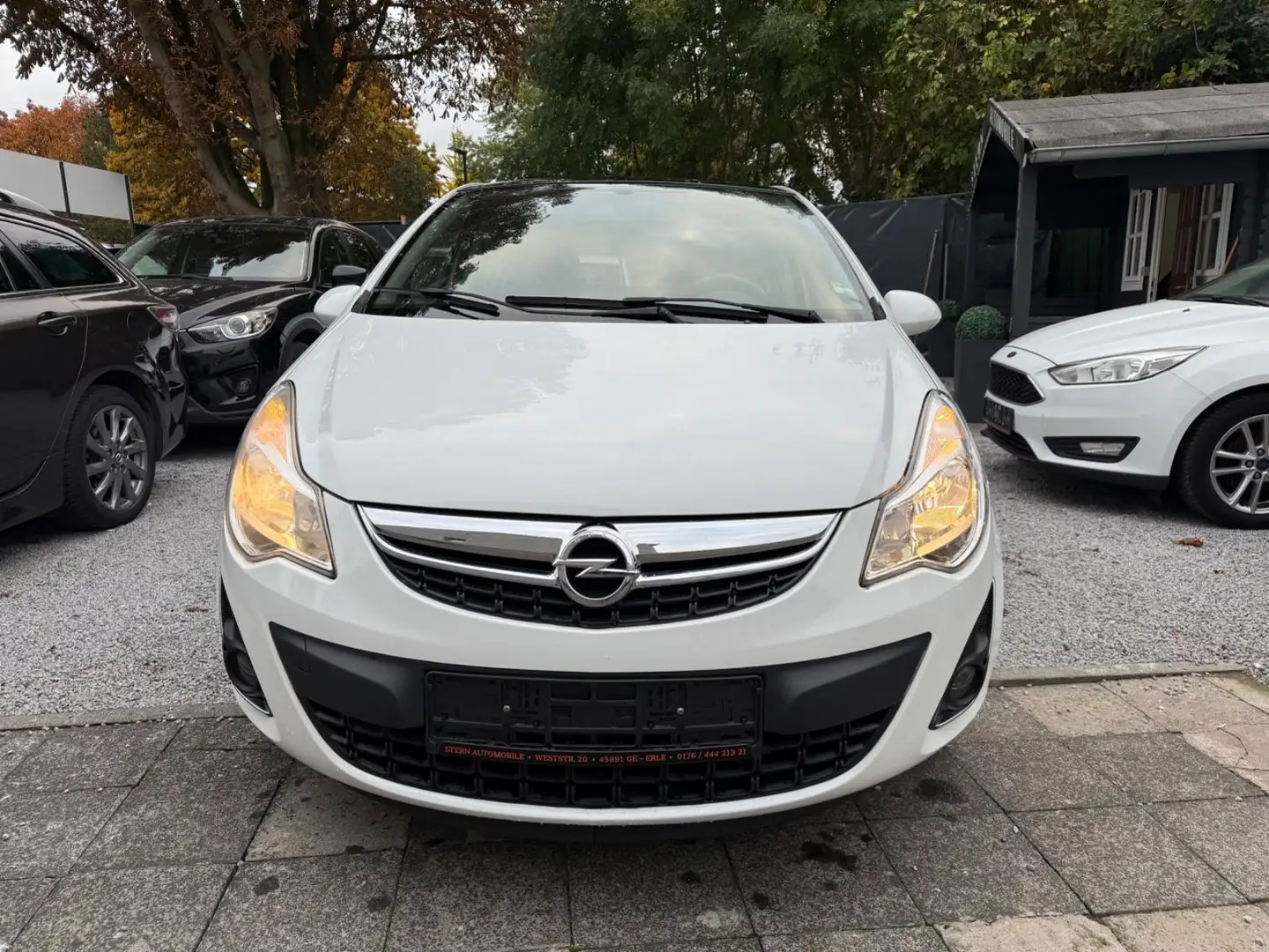 Opel Corsa D NAVI*SCHIEBEDACH*TÜV NEU Weiß - 2