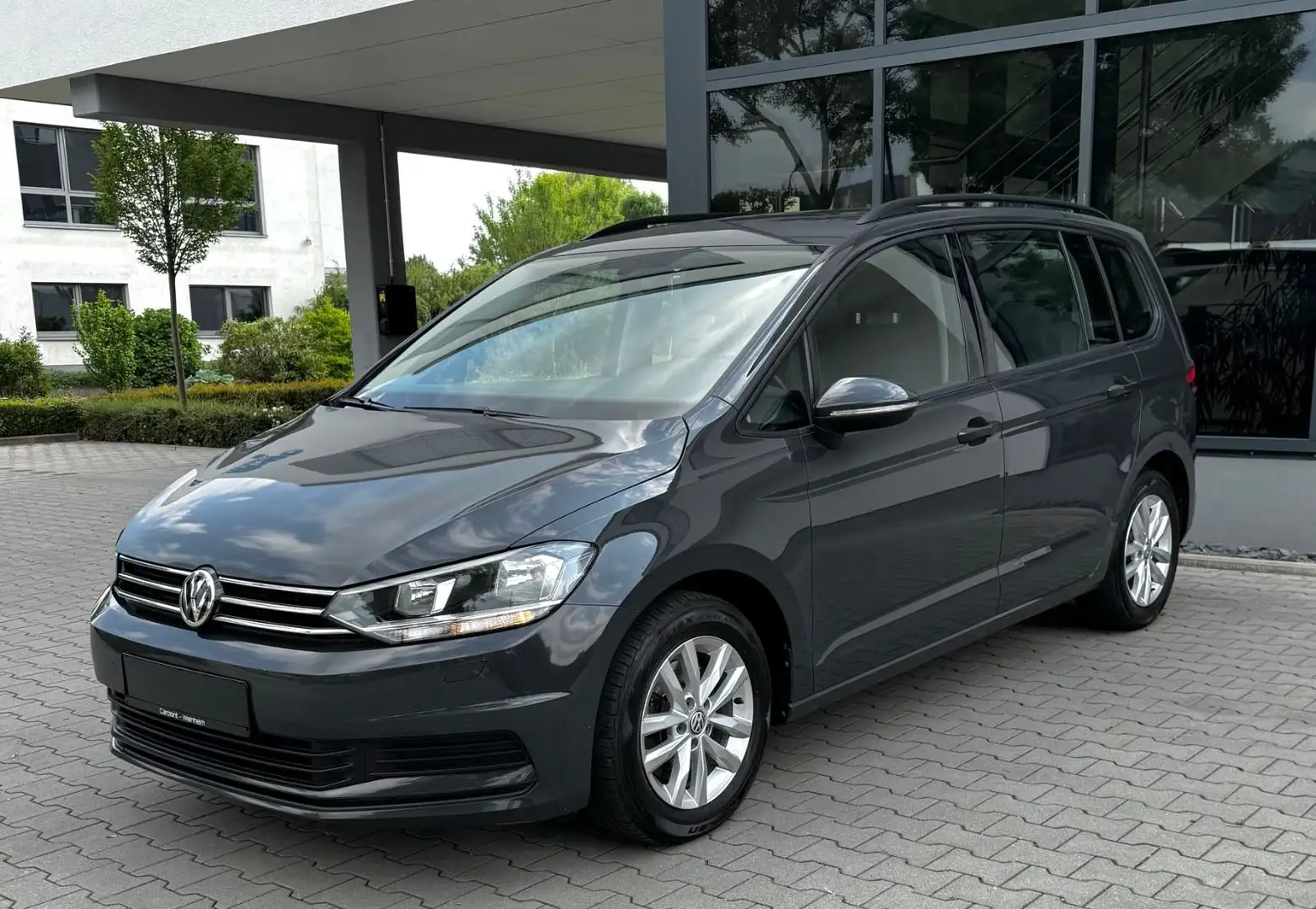Volkswagen Touran 1.6 TDI BUSINESS*NAV*ACC*SHZ*PDC*KAM*TEL* Grigio - 1