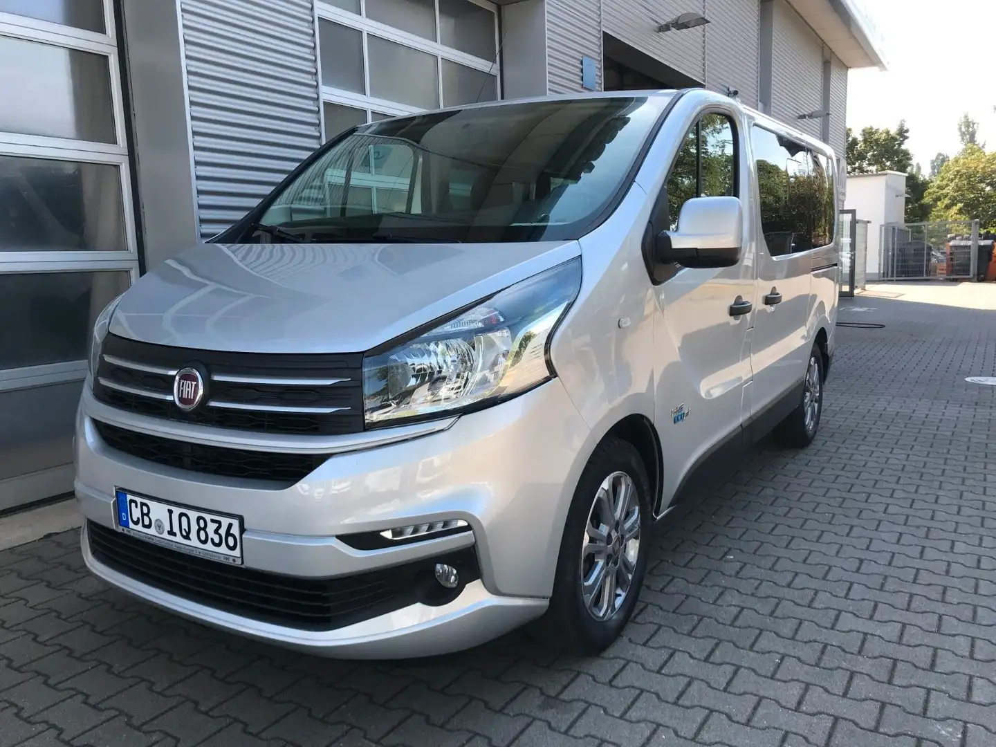 Fiat Talento Family Kombi L1H1 Gümüş rengi - 1